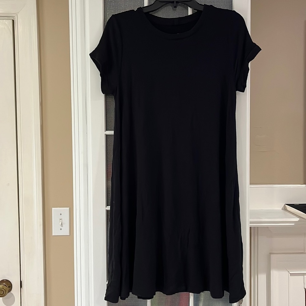 Lou & Grey Black t-shirt dress